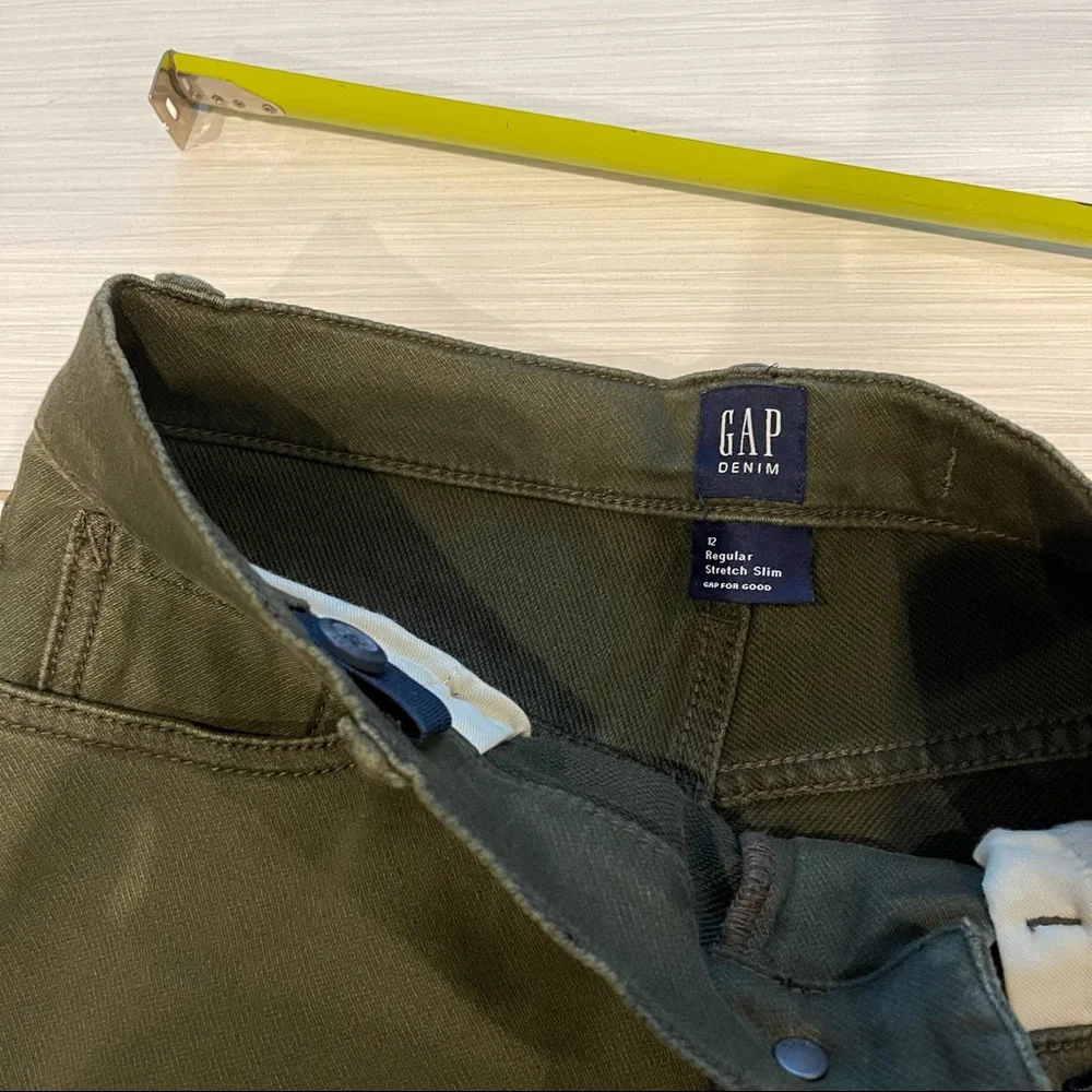Gap Kids olive color almost new denim slim Pants